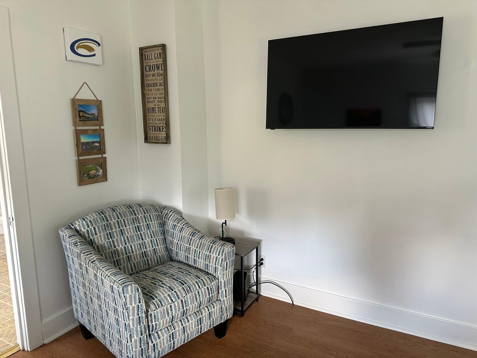 Entertainment Area with Smart TV